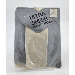 Vtg Friendship Hosiery Mills Ultra Sheer Pantyhose 100% Nylon Carnation Size M